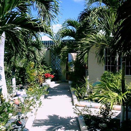 Carringtons Inn Saint Croix Екстериор снимка