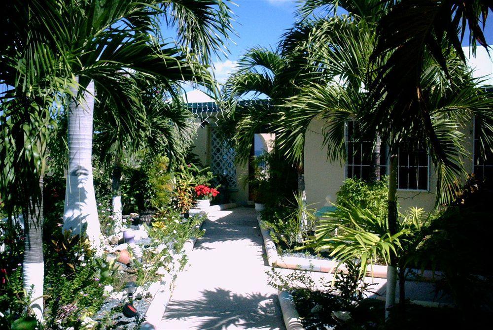 Carringtons Inn Saint Croix Екстериор снимка