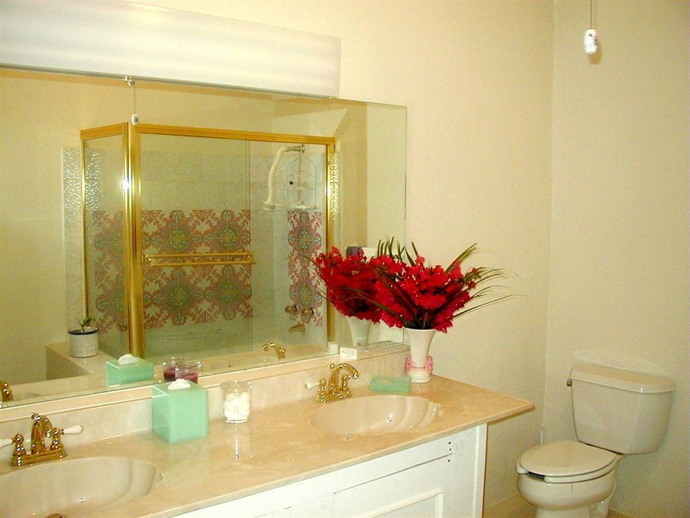 Carringtons Inn Saint Croix Екстериор снимка