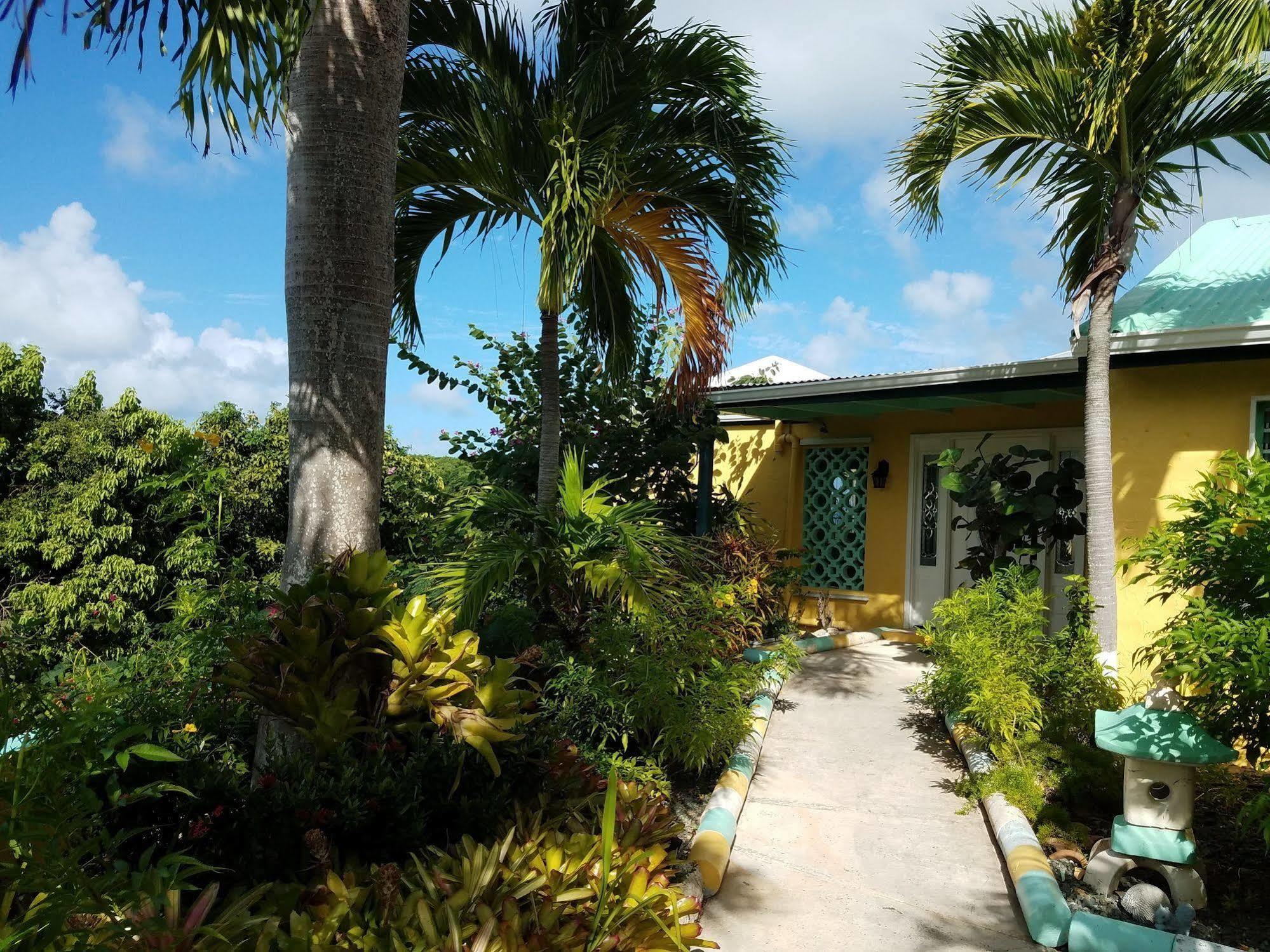 Carringtons Inn Saint Croix Екстериор снимка