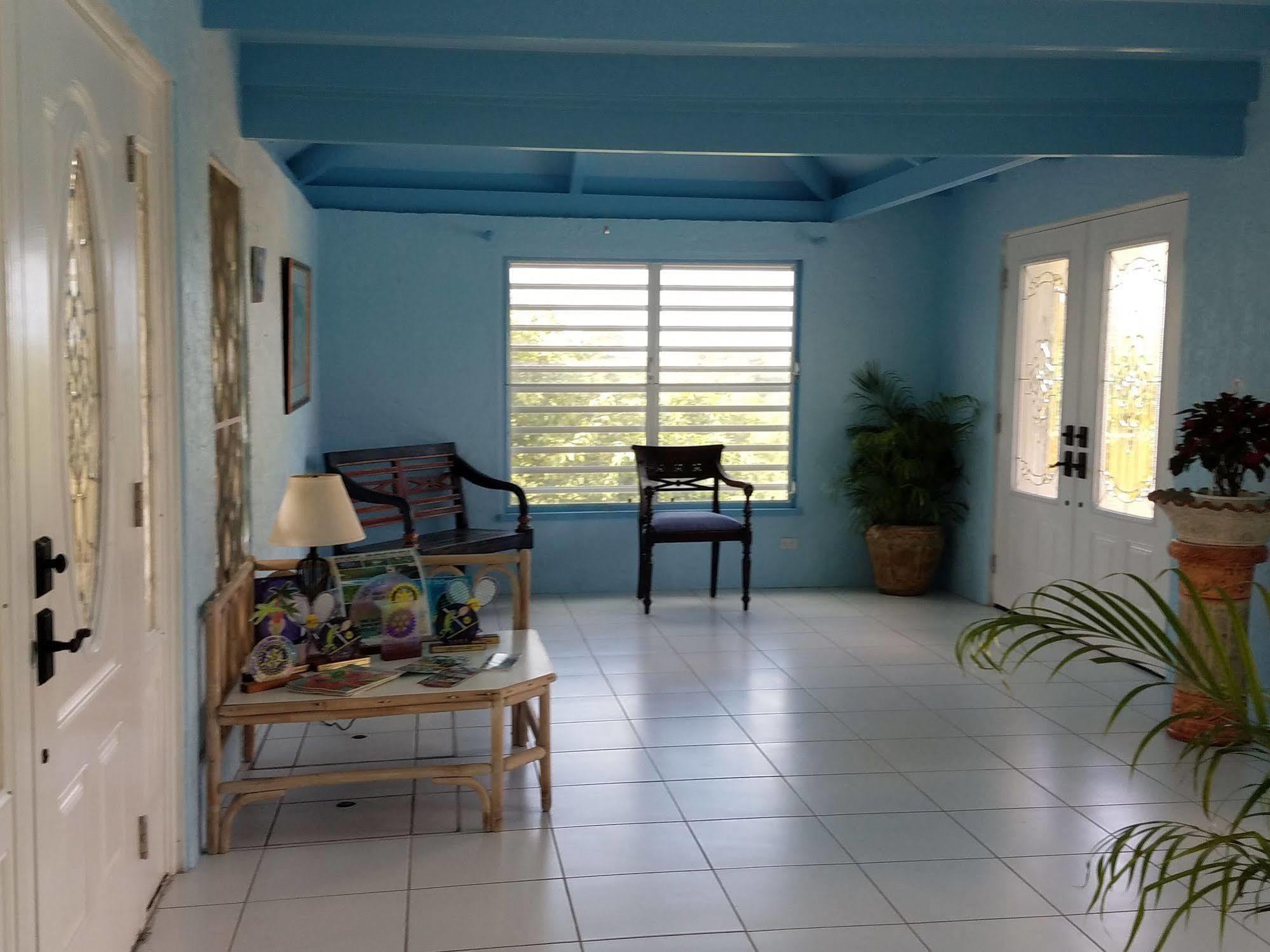 Carringtons Inn Saint Croix Екстериор снимка