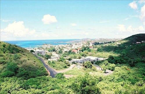 Carringtons Inn Saint Croix Екстериор снимка